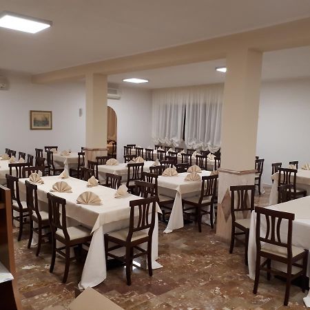 La Collinetta Sas Hotel Montazzoli Luaran gambar